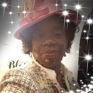 Meet your Posher, Phyllis